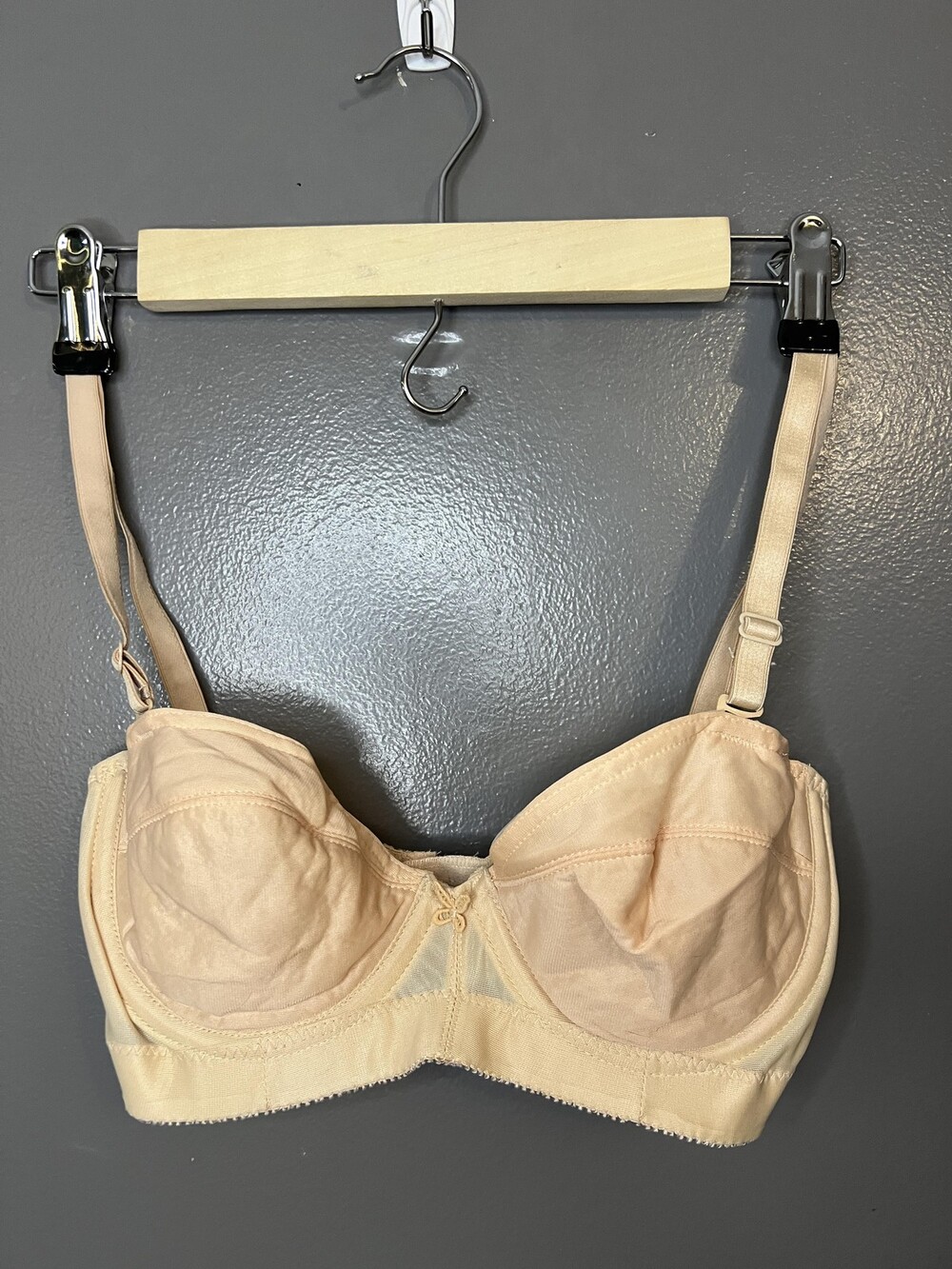 Vintage Mary Jane Bra Womens 34B Beige Style 72 Seamed Unlined Made USA 80s
